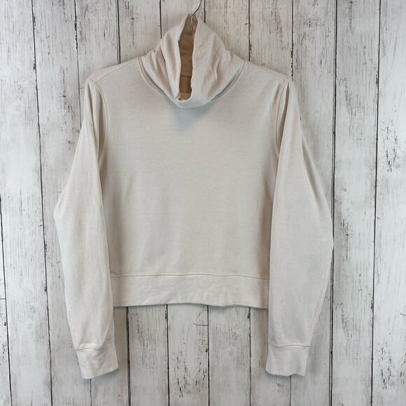 Athleta Pearl White Long Sleeve Funnel Neck Nirvana Cropped Top Size Medium - Picture 1 of 11